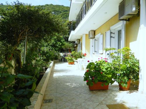 ARISTON APARTMENTS 5