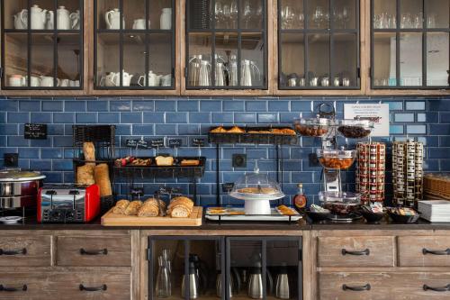 Best Western Hotel Canet-Plage - image 12