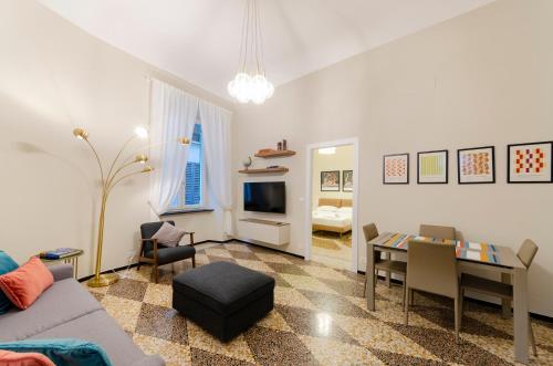  JOIVY Modern Flat in the Perfect Centre of Genoa in Genua