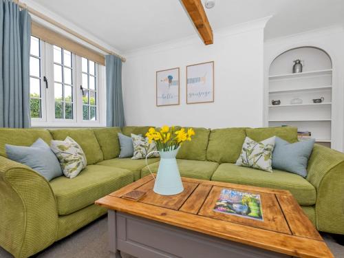 Pass the Keys Flint cottage near centre of beautiful Framlingham gîte à louer Earl Soham