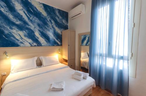 Double or Twin Room with Sea View