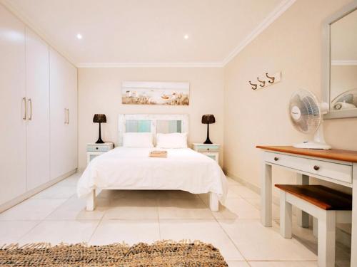 Vista, Paradise 25 in Paradise Beach