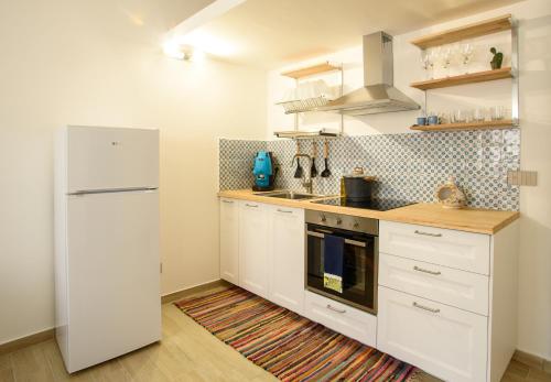 CENTRAL STATION APARTMENTS - Fanale Rentals 2