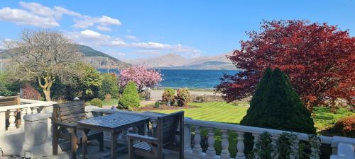 CREAG DHUBH COUNTRY HOUSE in Saint Catherines