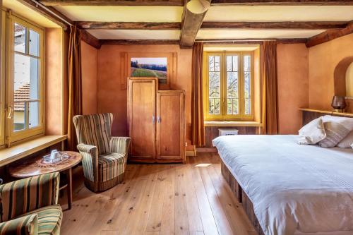 2 twin beds