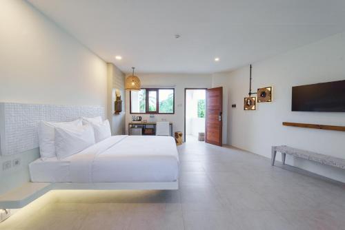 355210147 El Tropico Boutique Hotel