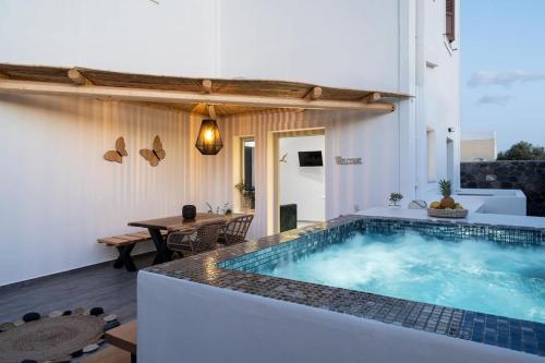 Olive Grove Villa Santorini gîte à louer Drossos