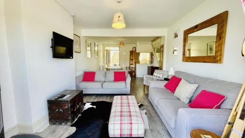 Exterior view, Out To Sea - Stunning views, elevated position with onsite parking in Dartmouth