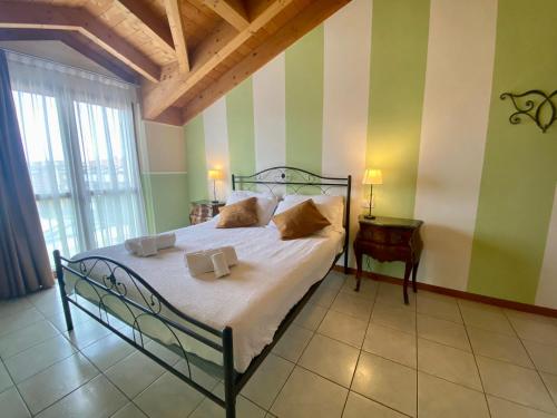 Ferretti Residence Garda Palace - image 4