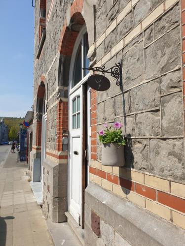 Escale Chambre d'hôtes Au coeur du vieux Profondeville entre Namur et Dinant