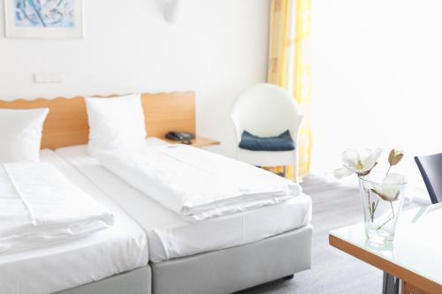 Hotel Ambiente - image 9