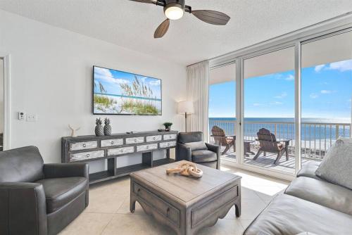 Bristol 610 - Spacious Corner Unit w/ Large Balcony & Gorgeous Beach View!