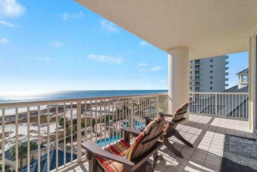 Bristol 610 - Spacious Corner Unit w/ Large Balcony & Gorgeous Beach View!