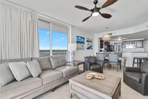 Bristol 610 - Spacious Corner Unit w/ Large Balcony & Gorgeous Beach View!