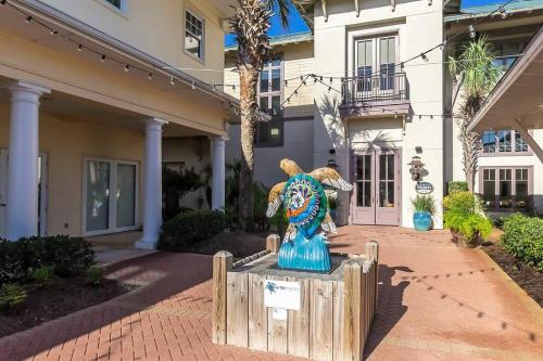 Bristol 610 - Spacious Corner Unit w/ Large Balcony & Gorgeous Beach View!