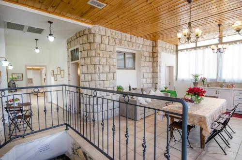 The Spirit Of Tzfat Villa in Kiryat Breslav