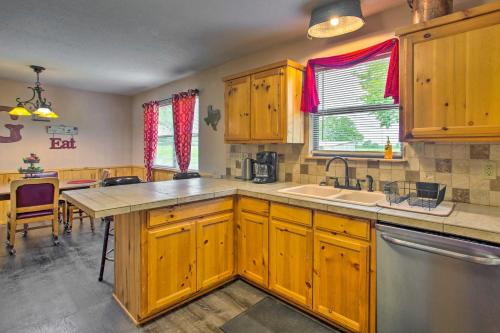 Emory Escape w/ Pond Access < 13 Mi to Lake! in Emory (TX)