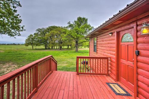 Emory Escape w/ Pond Access < 13 Mi to Lake! in Emory (TX)