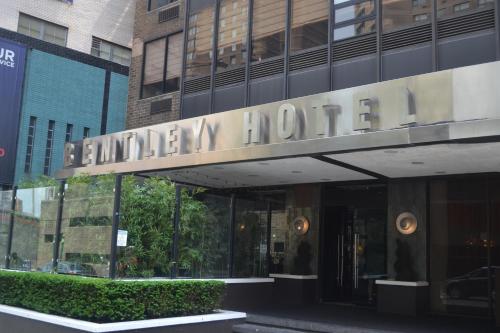 Вход, Bentley Hotel in Аппер-Ист-Сайд