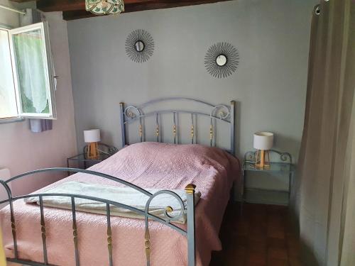 House with 3 bedrooms in Salbris with enclosed garden and WiFi - image 4