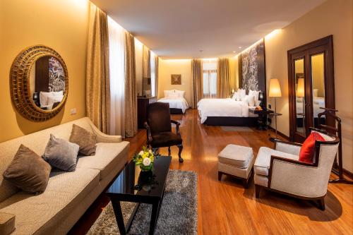 room detail thumbnail 0