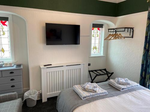 The Beechcliffe Hotel - Over 35's Only - image 13