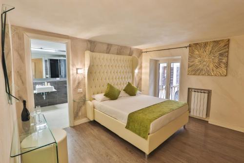 Grottini Luxury Suites ~ Pantheon, Rome (photo 9)