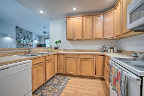 Modern Condo Comforts Near Town and Ski Trails! - image 25