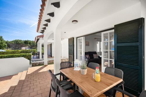 Villa LAS MARINAS - 3, con piscina privada y a 5 minutos de la playa