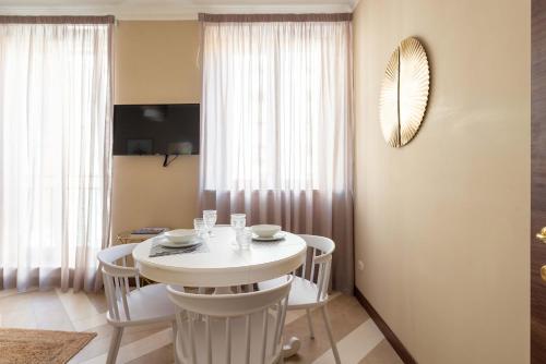 One-Bedroom Apartment image 10