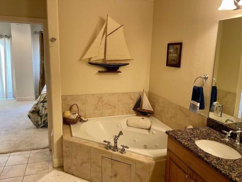 Three-Bedroom Apartment image 10