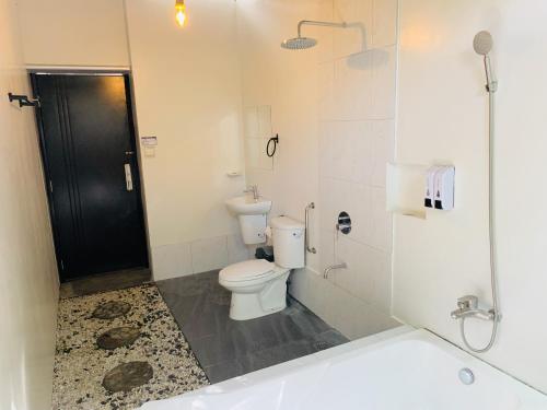 ห้องน้ำ, Shanti Wellness Sanctuary in เลเมรี