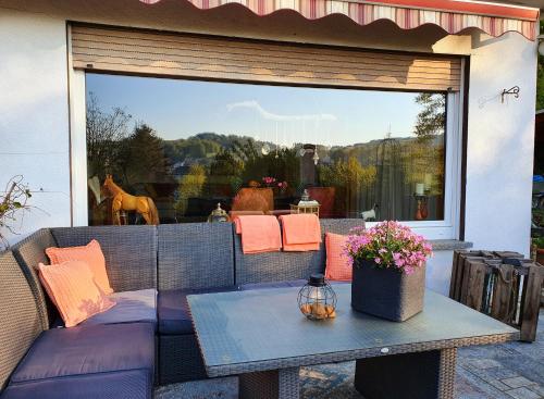 2 Zimmer Domizil am Südhang mit Terrasse und Pool