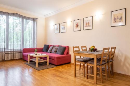 Spacious City Center 2BR for Friends & Families, Sofia (photo 5)