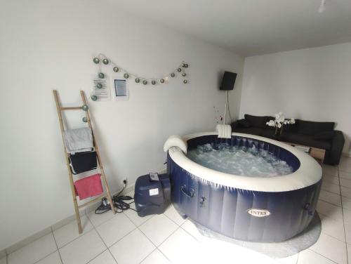 Le Tribord T3 étoilé avec jacuzzi - Location saisonnière - Saint-Méloir-des-Ondes