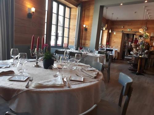 Logis- Hotel & Restaurant Le Montligeon in Mortagne-au-Perche