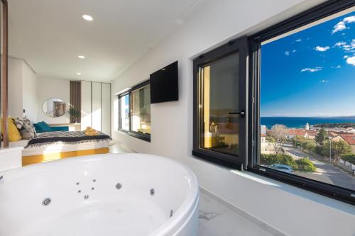 Three-Bedroom Villa image 9