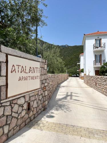 Atalanti Apartments