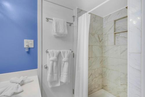 Latitude 29 #10 by RealJoy Vacations - image 7