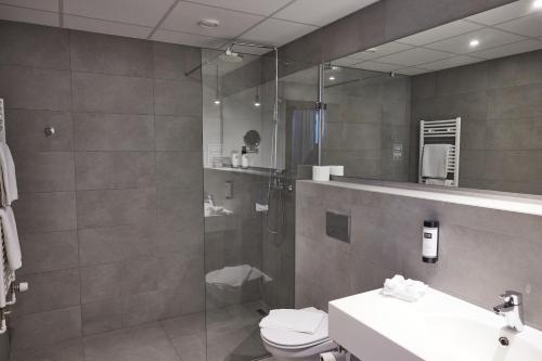 B59 Hotel - image 12