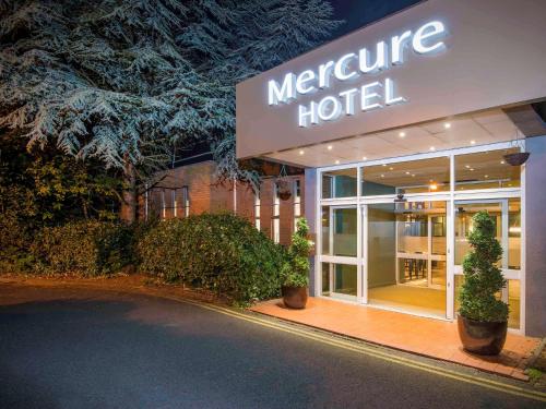 Mercure Cardiff North Hotel