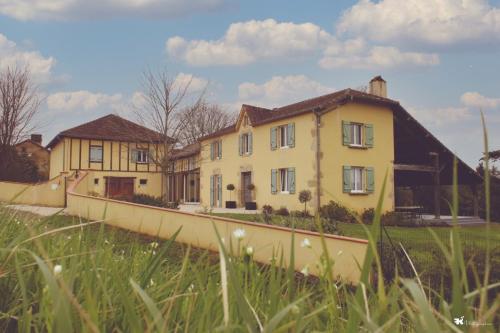 maison d'hôtes Le Courty - Blousson-Sérian