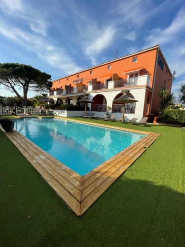 Hôtel Athena - Hotel - Agde