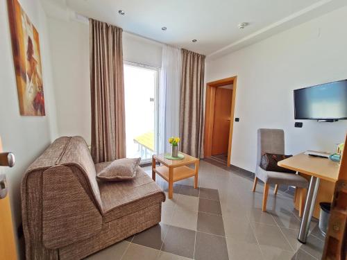 Hotel Sunce, Podstrana (fotografie 9)