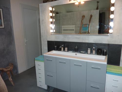 Fürdőszoba, Loft Atypique in Villeneuve De Riviere