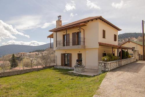 Pavliani Mountain Home