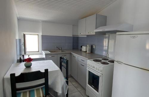 Ionion Apartments 4