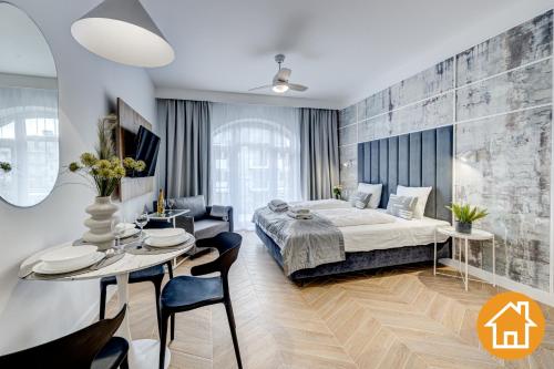 Studio Apartment image 7