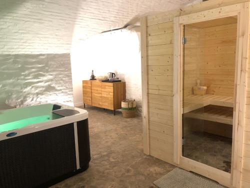 Spa, Domaine de Chauvincourt in Bezu-Saint-Eloi
