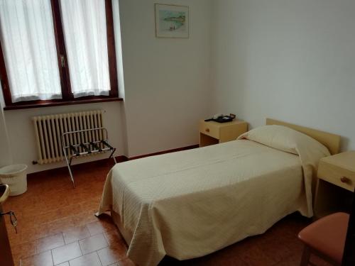 1 twin bed